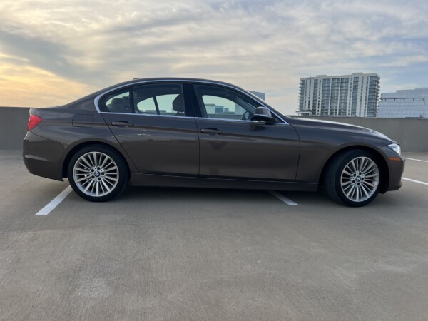 2013 BMW 328i - Image 4