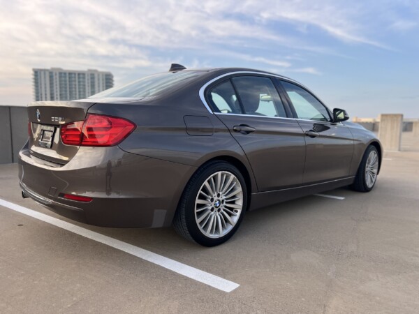 2013 BMW 328i - Image 6