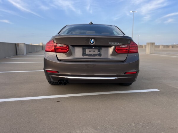 2013 BMW 328i - Image 9