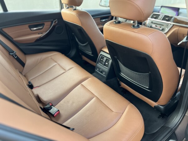 2013 BMW 328i - Image 16