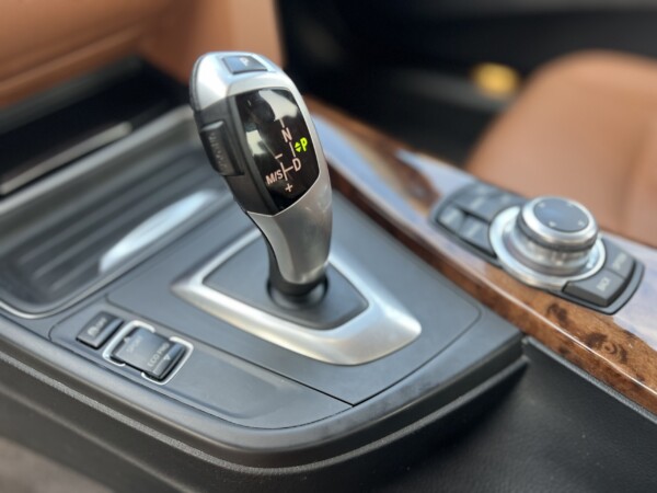 2013 BMW 328i - Image 13