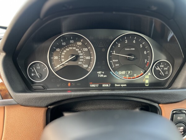 2013 BMW 328i - Image 15